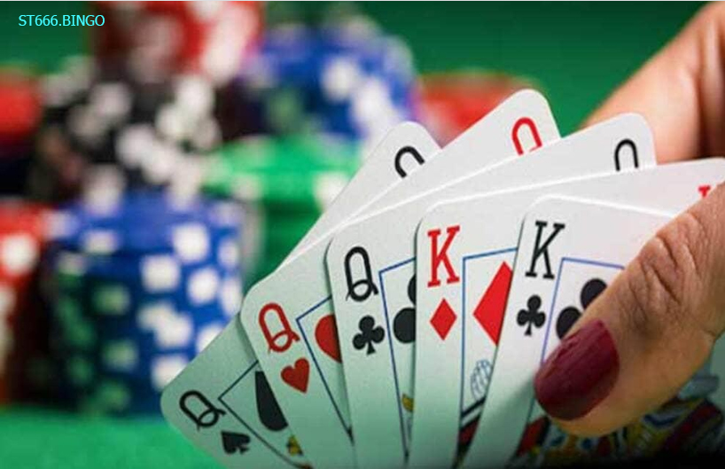 Chơi phỏm 8 lá cần kỹ năng tư duy logic
