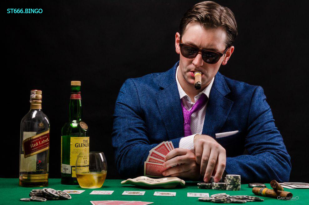 ST666 Học kinh nghiệm chơi poker đọc vị tâm lý đối thủ