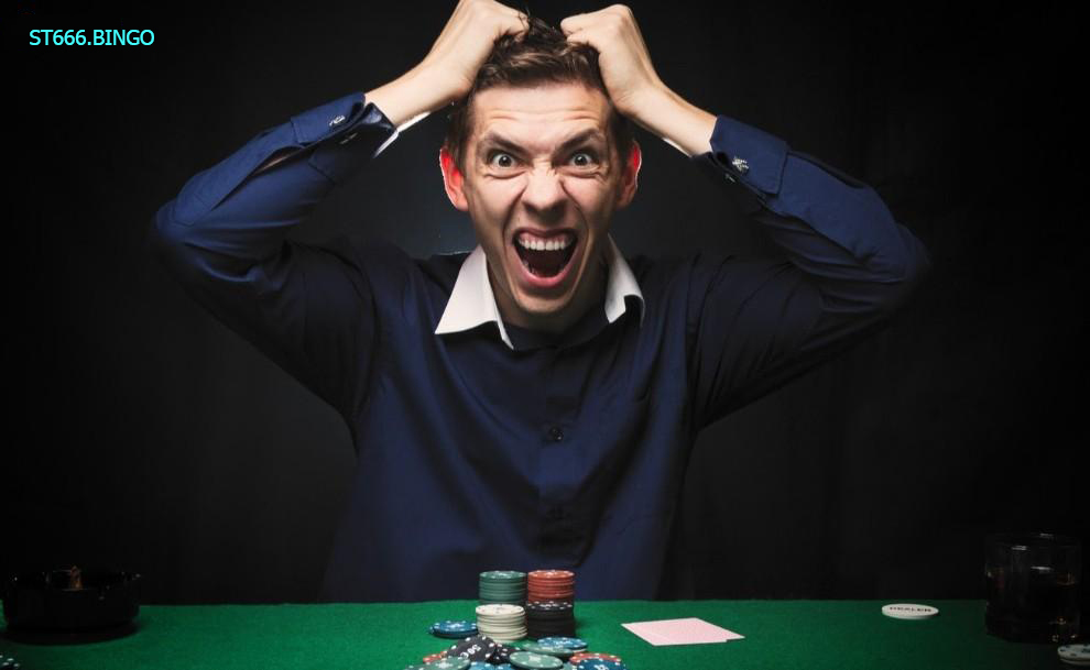 Tilt là gì? Tilt là trạng thái cảm xúc tiêu cực khi chơi poker