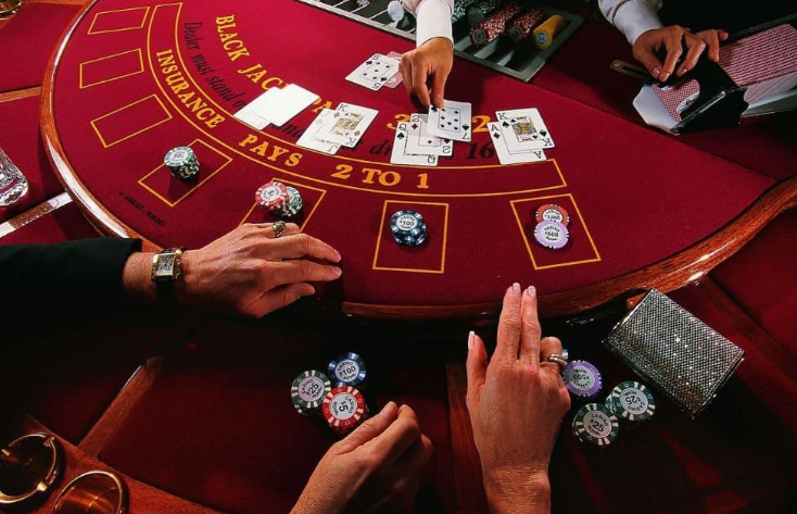 ST666 Chơi Baccarat ở nhà cái nào uy tín?